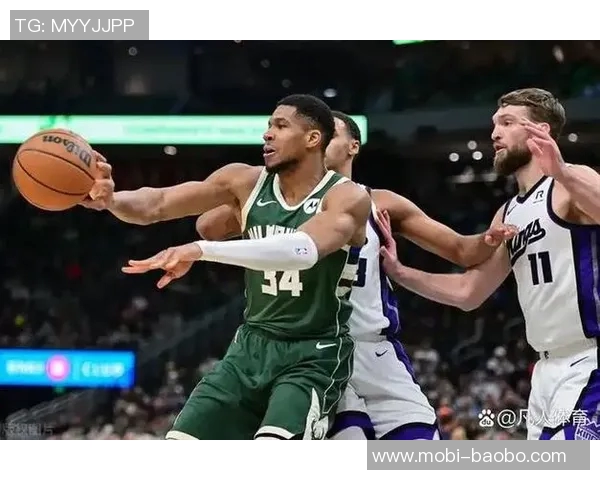 字母哥遭遇包夹困境半场12分钟仅得9分3助攻表现平平 字母哥遭遇包夹困境半场12分钟仅得9分3助攻表现平平